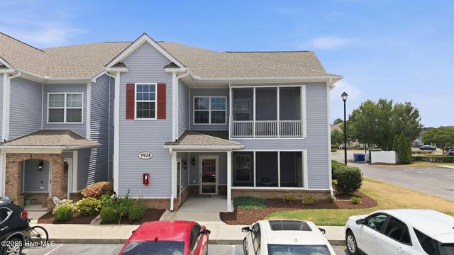 1924 Tara Court 202, Greenville, NC 27858