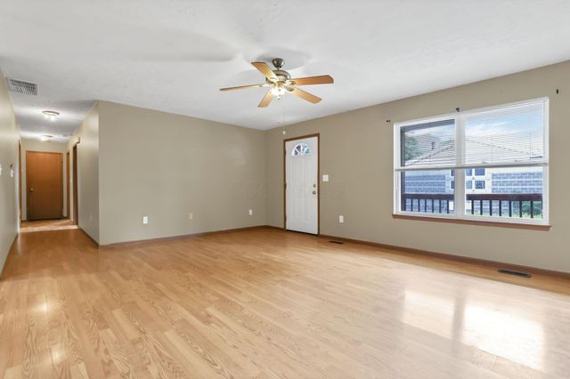 18 Neil Street, Delaware, OH 43015