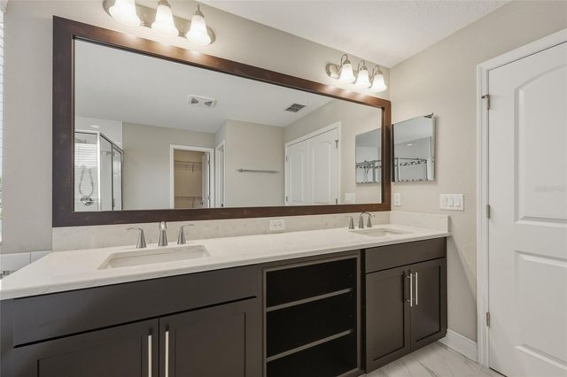 10702 PLEASANT KNOLL DRIVE, Tampa, FL 33647