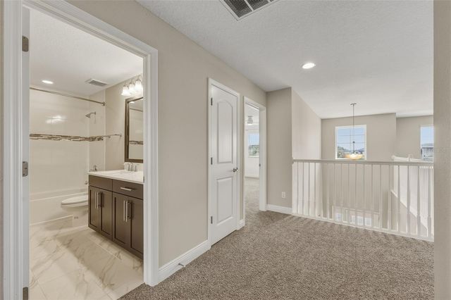10702 PLEASANT KNOLL DRIVE, Tampa, FL 33647