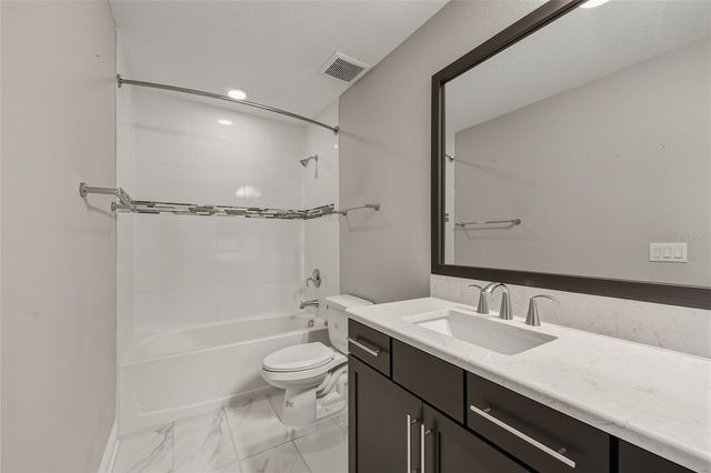 10702 PLEASANT KNOLL DRIVE, Tampa, FL 33647