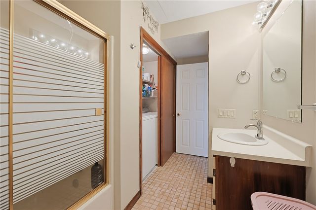 35 Kristee Circle Circle 35, West Warwick, RI 02893