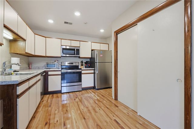 35 Kristee Circle Circle 35, West Warwick, RI 02893