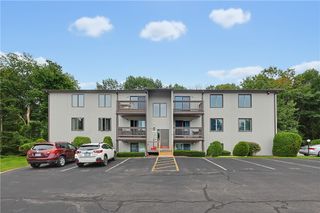 35 Kristee Circle Circle 35, West Warwick, RI 02893