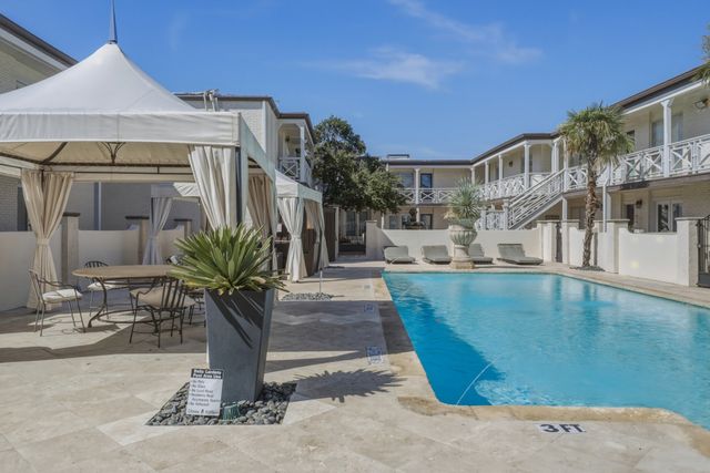 5925 E University Boulevard 234, Dallas, TX 75206