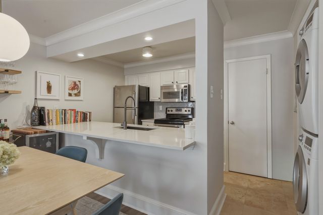 5925 E University Boulevard 234, Dallas, TX 75206