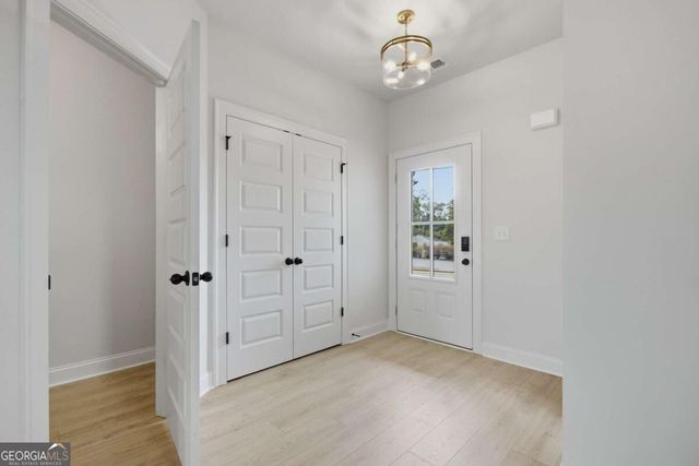 35 Aviation Road SE, Marietta, GA 30060