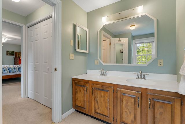 17 Brook Drive, Burlington, VT 05408