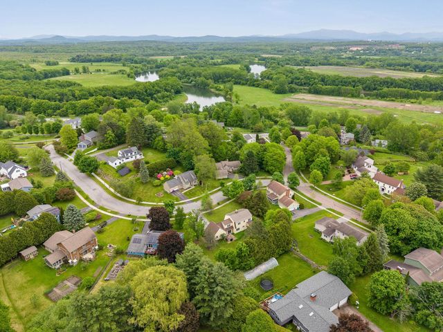 17 Brook Drive, Burlington, VT 05408