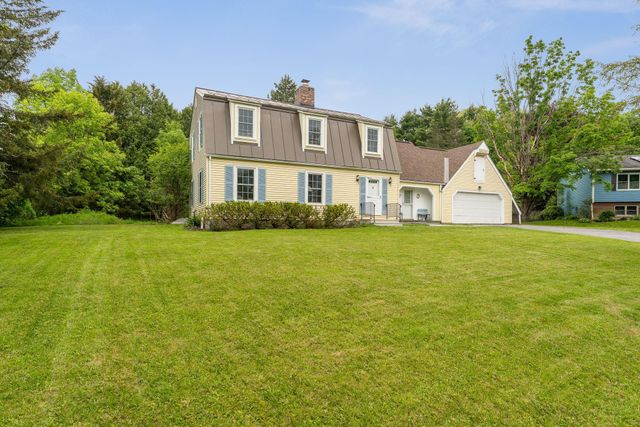 17 Brook Drive, Burlington, VT 05408