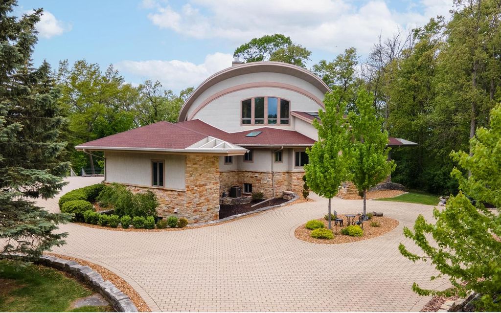 58 Oakridge COURT, Fond Du Lac, WI 54937