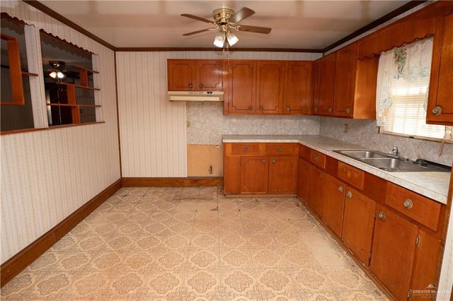 501 N Park Avenue, Pharr, TX 78577