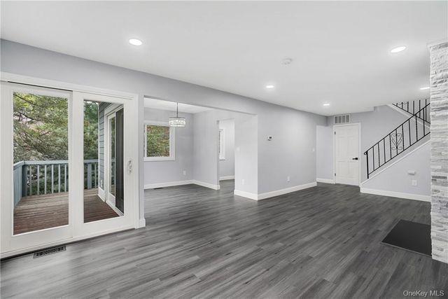 25 Barker Street 102, Mount Kisco, NY 10549