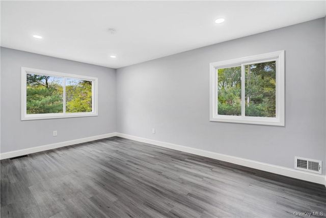 25 Barker Street 102, Mount Kisco, NY 10549