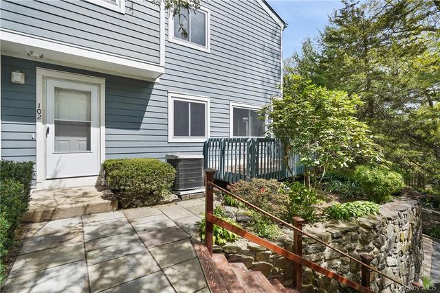 25 Barker Street 102, Mount Kisco, NY 10549