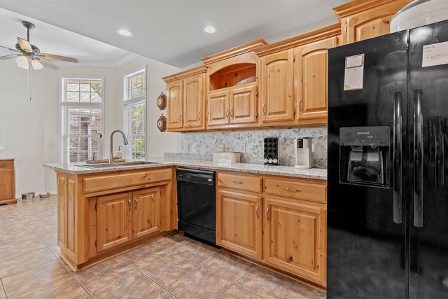 953 Megan Lane, Willard, MO 65781