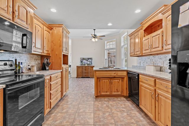 953 Megan Lane, Willard, MO 65781