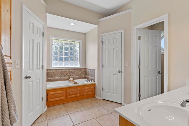 953 Megan Lane, Willard, MO 65781