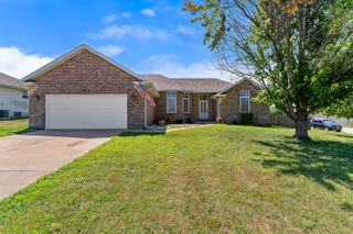 953 Megan Lane, Willard, MO 65781