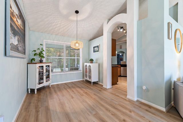 921 NE Zebrina Senda, Jensen Beach, FL 34957