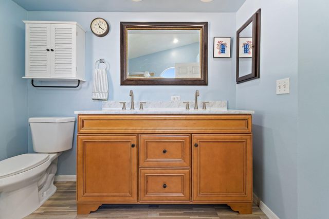 921 NE Zebrina Senda, Jensen Beach, FL 34957