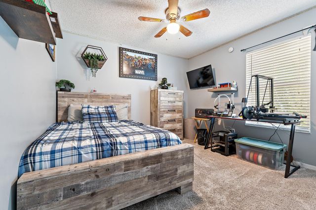 921 NE Zebrina Senda, Jensen Beach, FL 34957