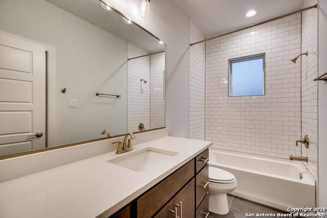 725 Hays, San Antonio, TX 78202