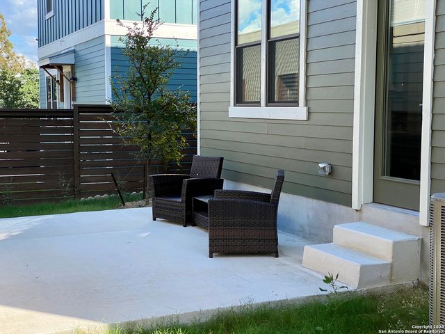 725 Hays, San Antonio, TX 78202