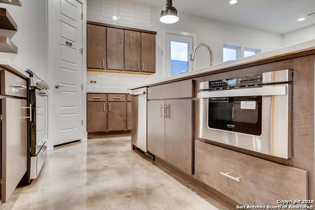 725 Hays, San Antonio, TX 78202