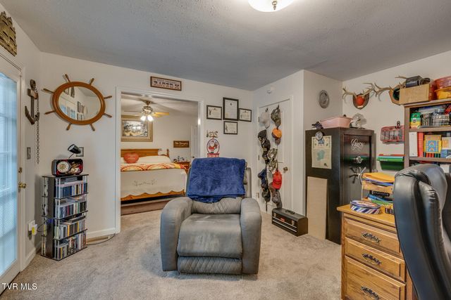 1000 Garden Lane, Bristol, VA 24201