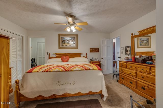 1000 Garden Lane, Bristol, VA 24201