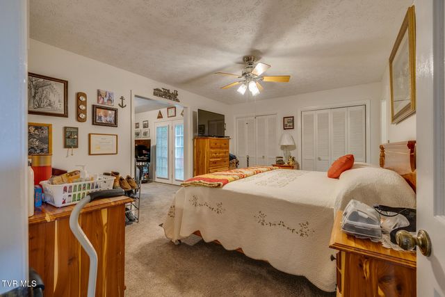 1000 Garden Lane, Bristol, VA 24201