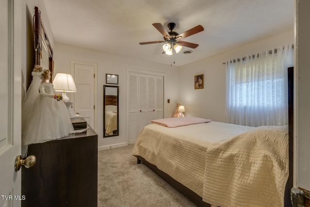 1000 Garden Lane, Bristol, VA 24201