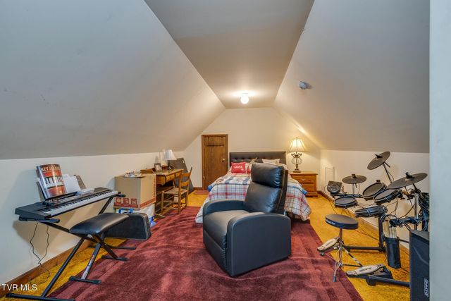 1000 Garden Lane, Bristol, VA 24201
