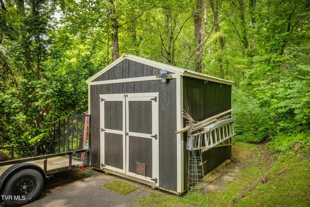 1000 Garden Lane, Bristol, VA 24201