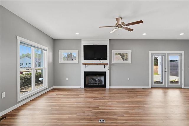 442 Twin View Drive, Westminster, SC 29693