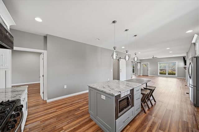 442 Twin View Drive, Westminster, SC 29693