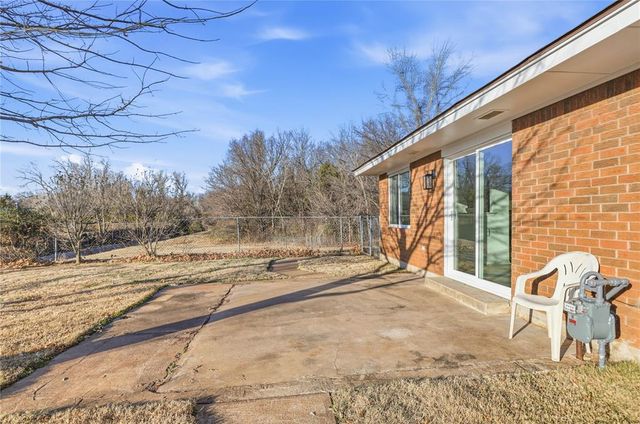 4605 NE meadowvale Drive, Midwest City, OK 73110