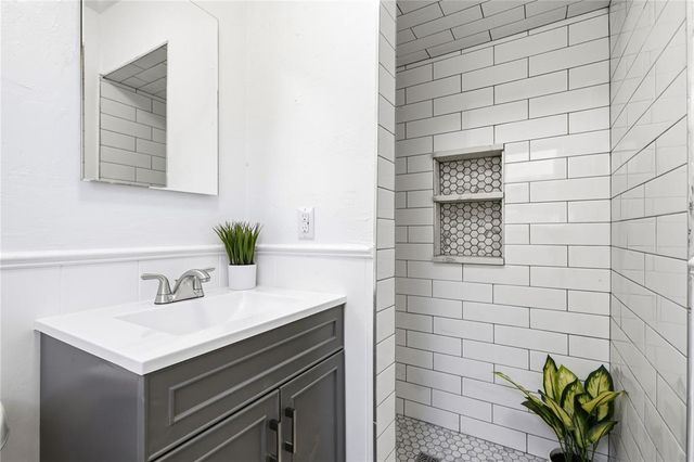 4605 NE meadowvale Drive, Midwest City, OK 73110