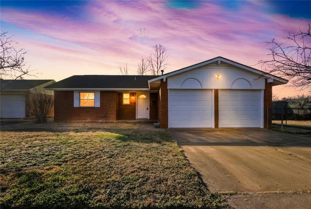 4605 NE meadowvale Drive, Midwest City, OK 73110