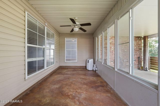 205 Wildflower Drive, Lafayette, LA 70509