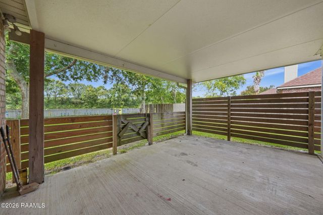 205 Wildflower Drive, Lafayette, LA 70509