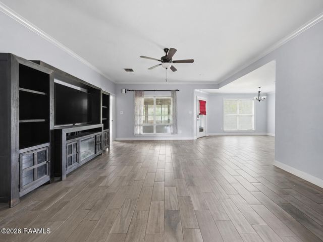 205 Wildflower Drive, Lafayette, LA 70509