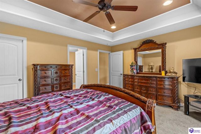 90 Chancellor Court, Elizabethtown, KY 42701