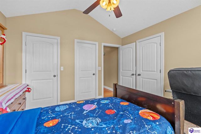 90 Chancellor Court, Elizabethtown, KY 42701