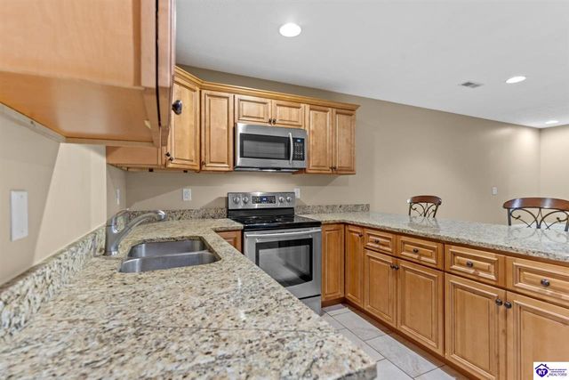 90 Chancellor Court, Elizabethtown, KY 42701