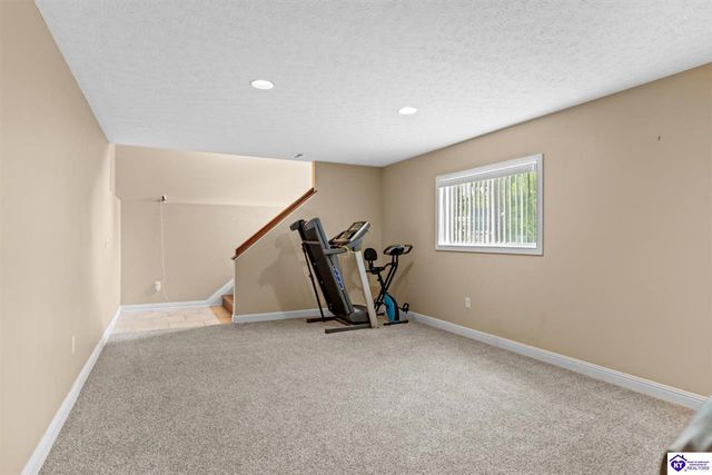 90 Chancellor Court, Elizabethtown, KY 42701