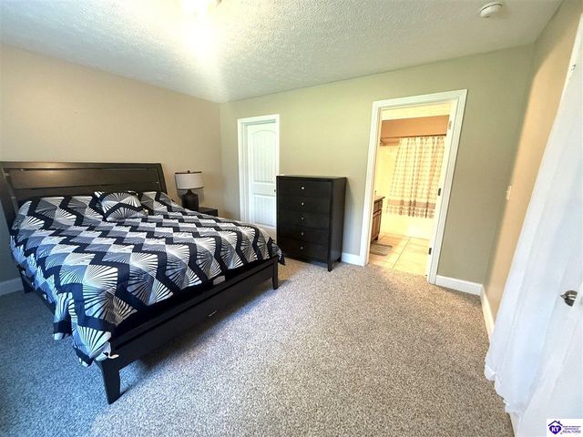 90 Chancellor Court, Elizabethtown, KY 42701