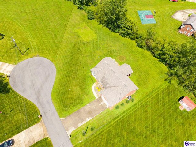 90 Chancellor Court, Elizabethtown, KY 42701