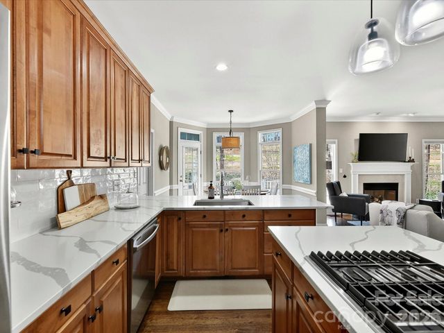 16023 Cranleigh Drive, Huntersville, NC 28078